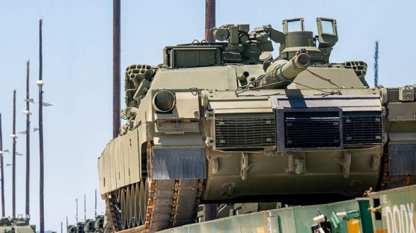 Трамп заявил о беспрецедентных темпах пополнения запасов вооружений в США